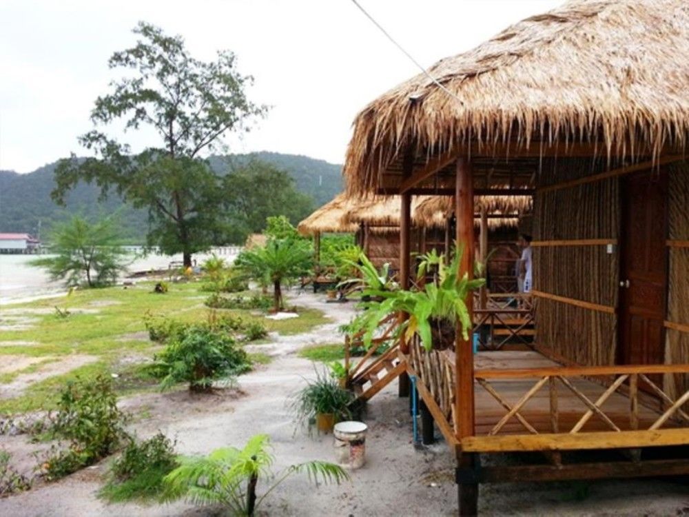 Home Stay Resort كوه رونغ ساملوم المظهر الخارجي الصورة
