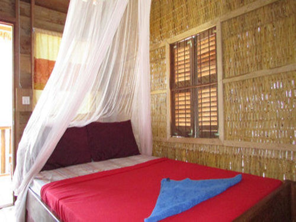 Home Stay Resort كوه رونغ ساملوم المظهر الخارجي الصورة