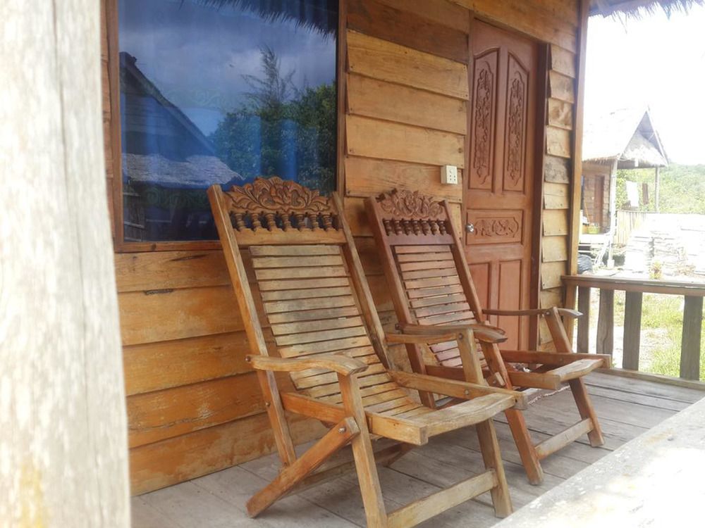Home Stay Resort كوه رونغ ساملوم المظهر الخارجي الصورة