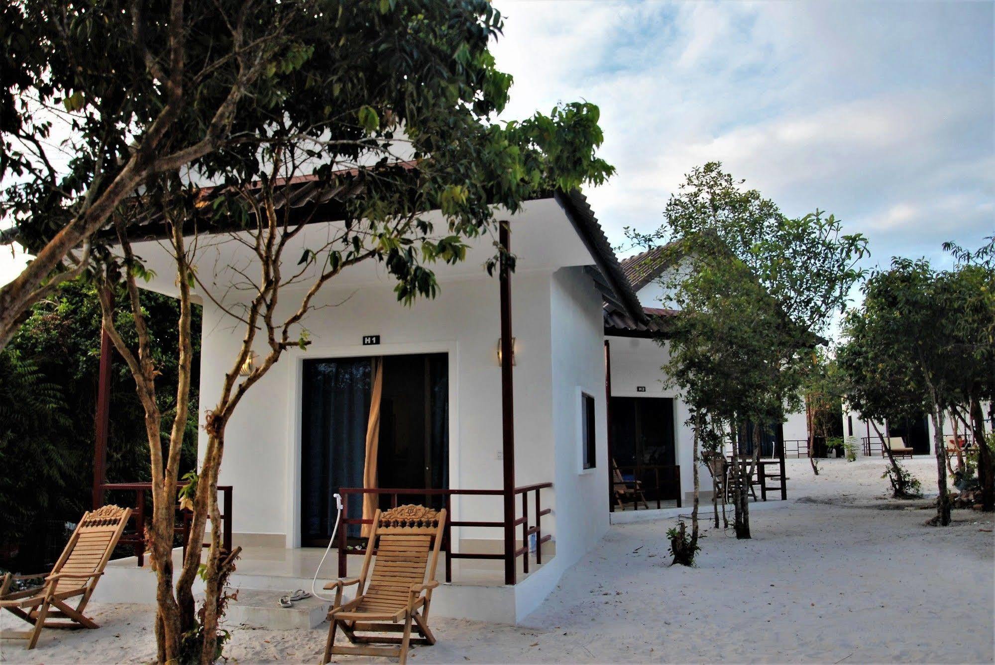 Home Stay Resort كوه رونغ ساملوم المظهر الخارجي الصورة